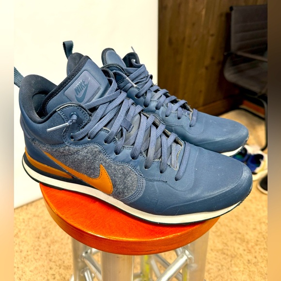 Men’s Nike US 12 sneaker boots - Picture 3 of 7